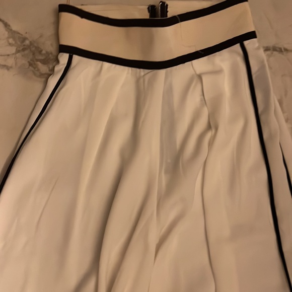 Brand name black  wide white pants with black stripe - Picture 2 of 4